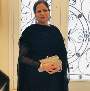 Meet your Posher, Sadia